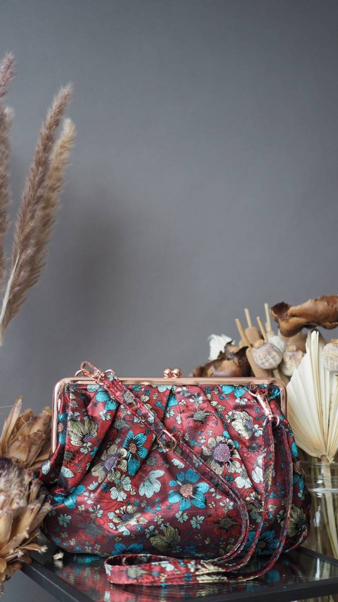 Nectar - Pattern Purse large - Wine Flowers